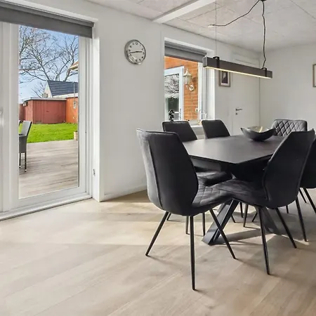 Milan - 20km From The Sea By Interhome Feriehus Bredebro
